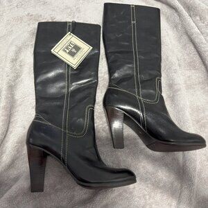 Frye Vicki Campus in Black